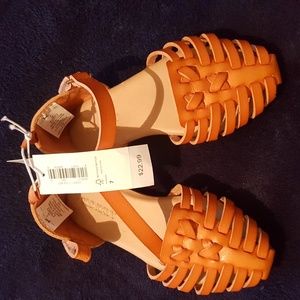 Girls toddler size 7 Old Navy shoe